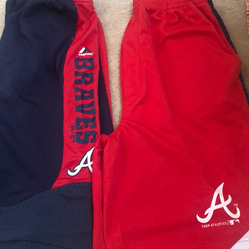 2 pair youth boys shorts Atlanta Braves
